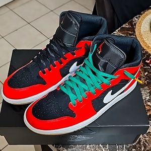 Air Jordan 1 Mid SE